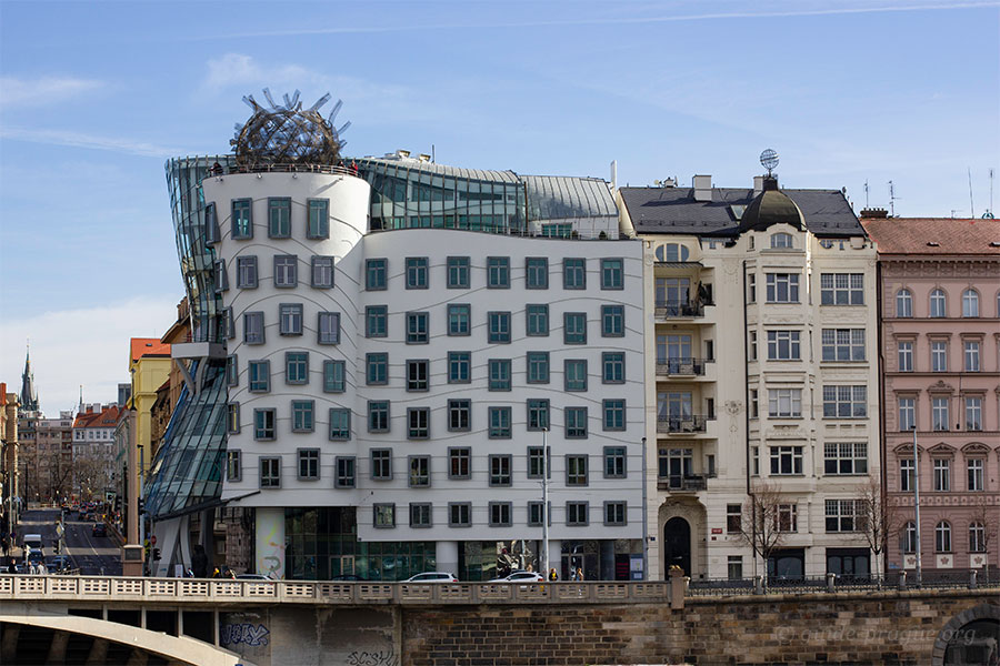 Dancing House