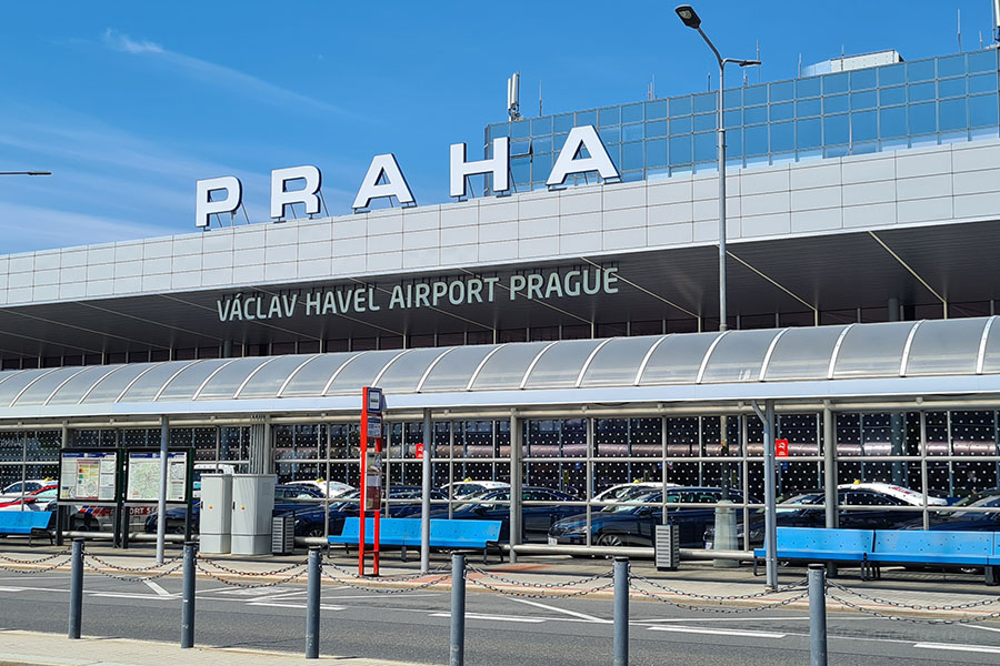 Как добраться из аэропорта до центра Праги