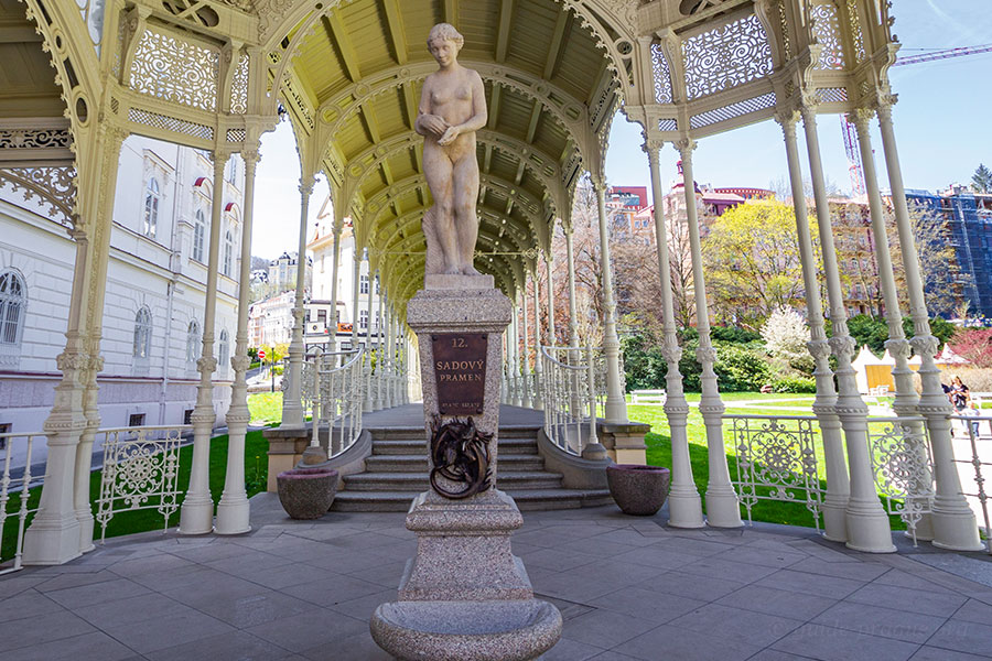Photo of the Park Colonnade in Karlovy Vary.