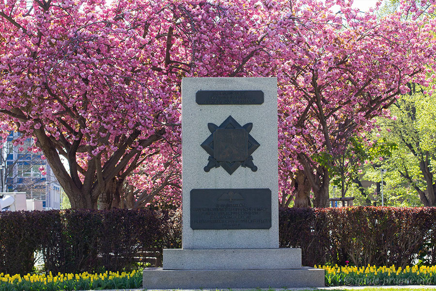 Photo of a memorial to paratroopers of the Czechoslovak Army, Technicka street