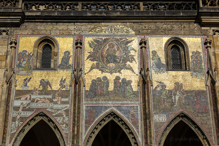 Фотография готической мозайки над Золотыми воротами